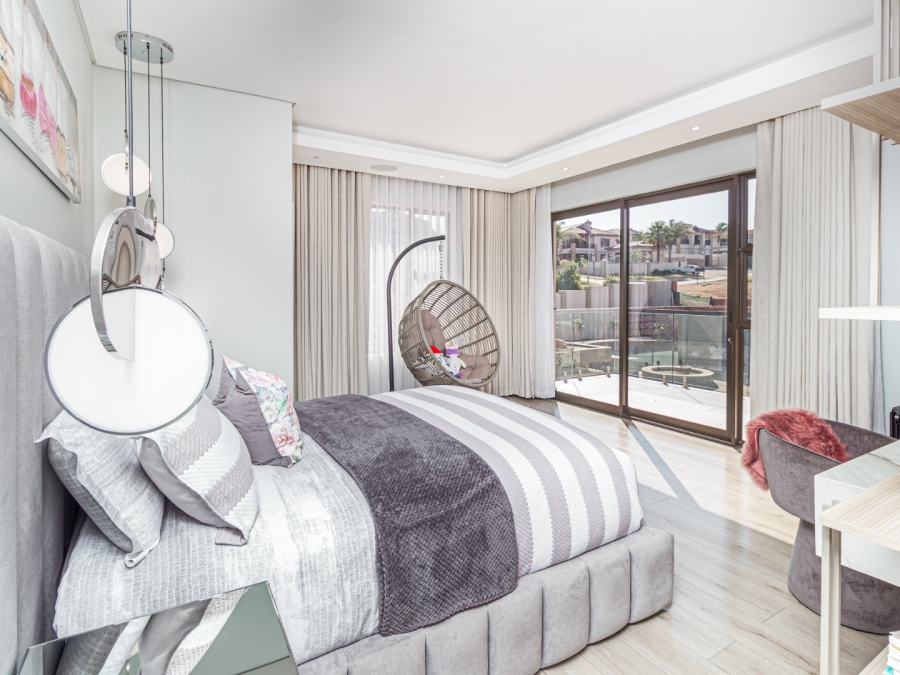 6 Bedroom Property for Sale in Birdwood Estate North West